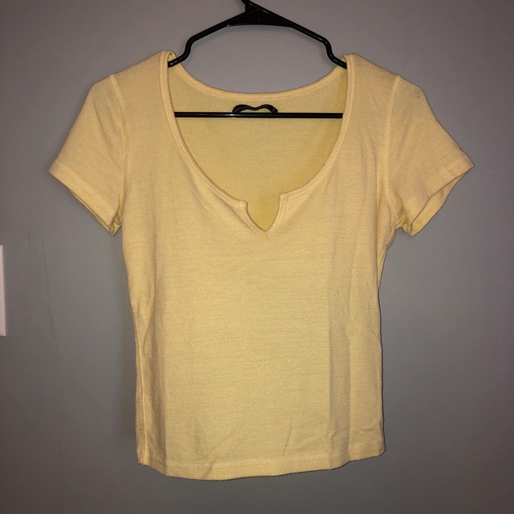 Abercrombie & Fitch yellow top